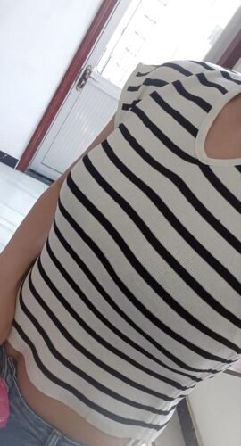 Fashion Stripe Print V-neck Short-sleeved T-Shirt photo review