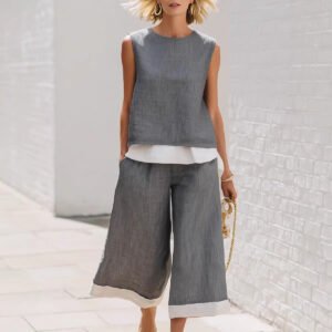 Casual lightweight crew-neck sleeveless set.
