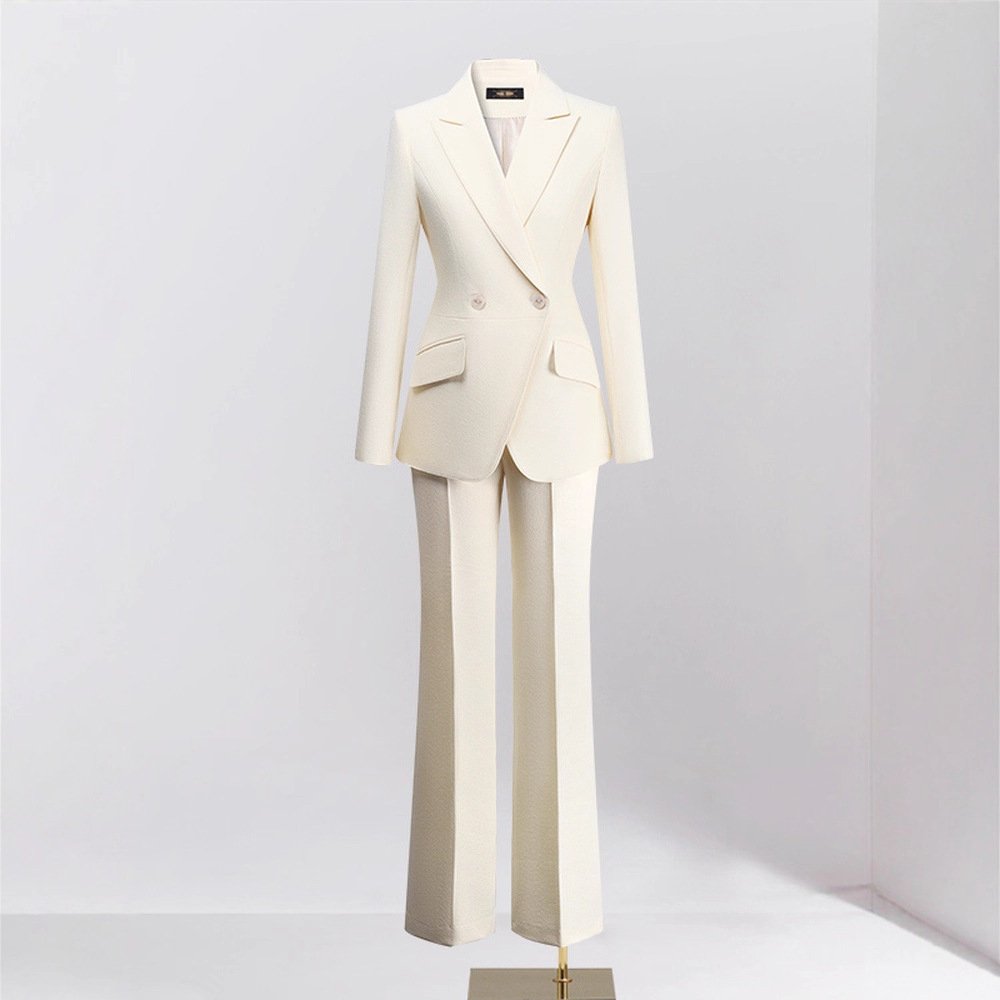 Professional Business Suit with Classy Look - Image 9