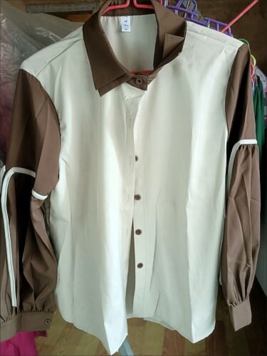 Elegant Korean style Two-tone Puffed-sleeve Collared Blouse photo review
